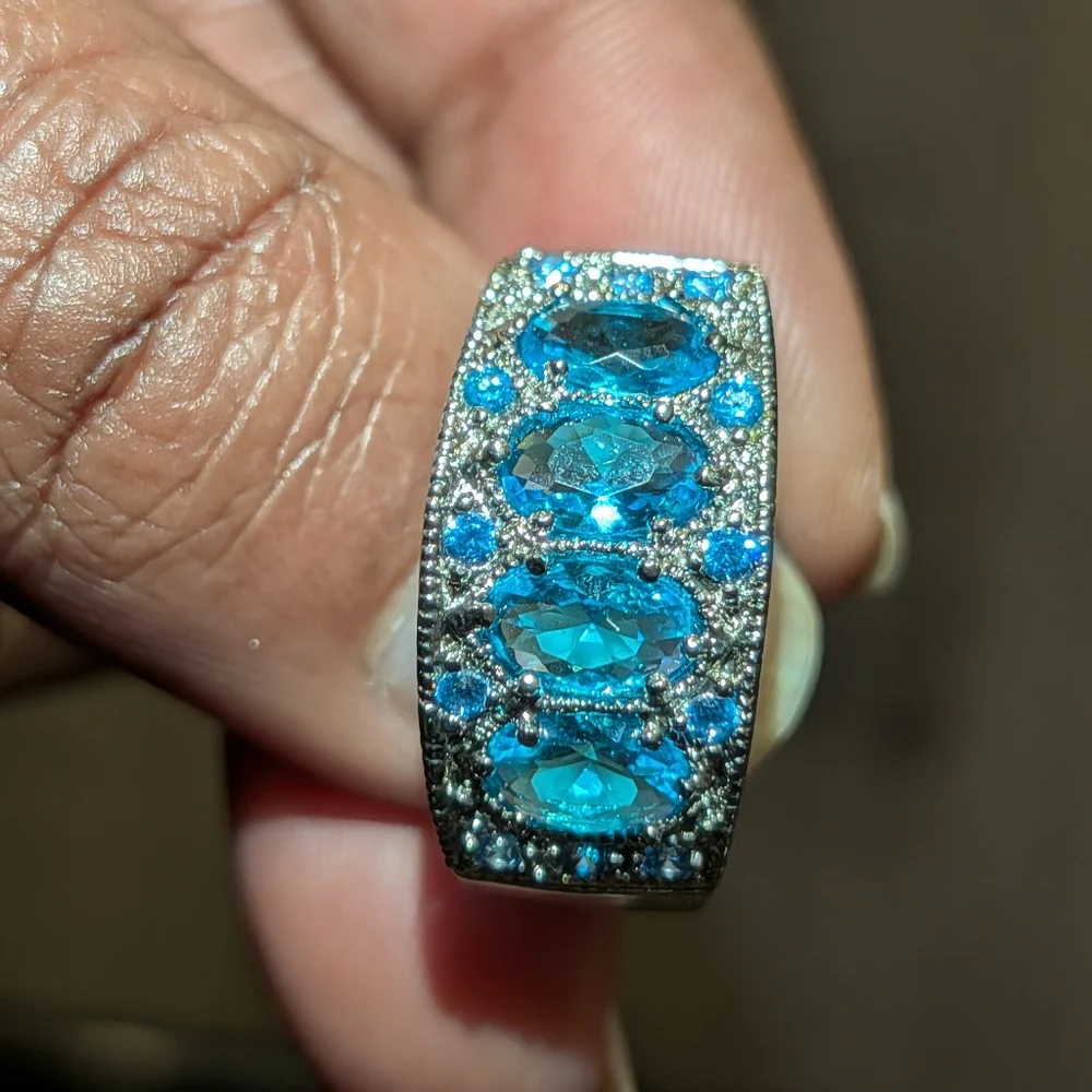 Elegant Blue Gemstone Silvery Chunky Ring Sz 8